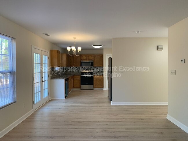 Building Photo - 5611 Sojourn Dr