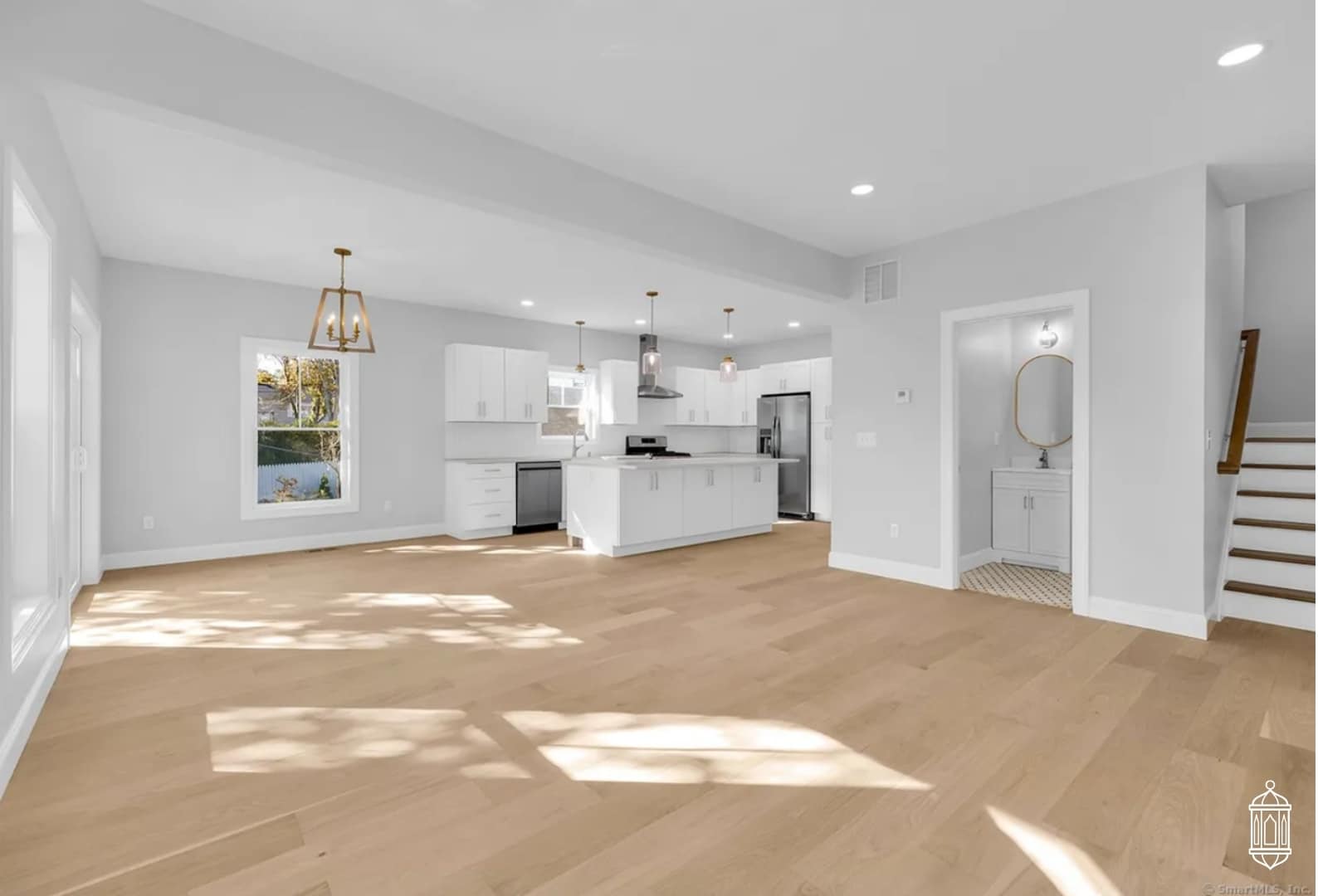 Building Photo - 183 Vesper St