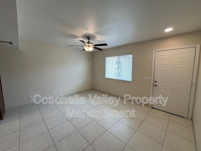 Building Photo - 422 Rosa Parks Rd
