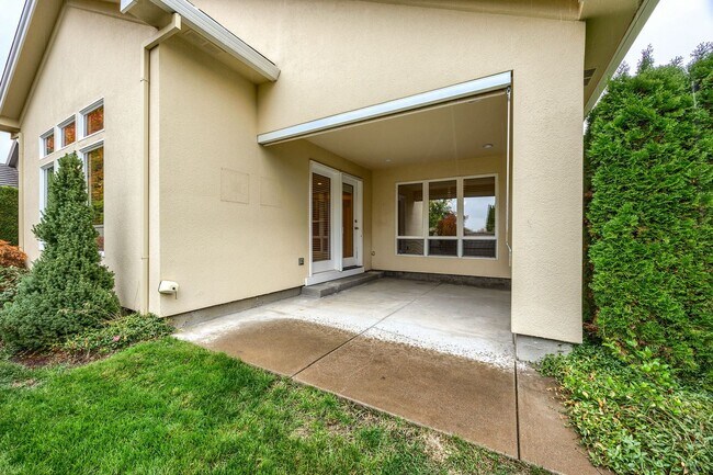 Building Photo - Alder Creek Estates Home available**Gated ...