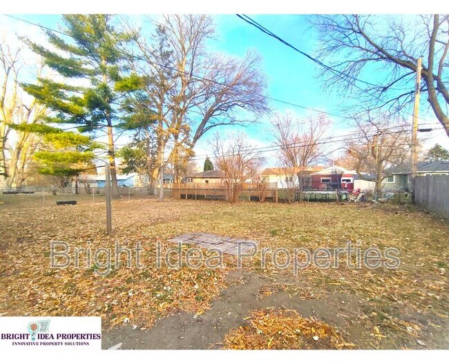 Building Photo - 4818 Hampshire Ave N