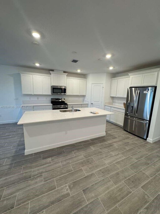 Building Photo - 1654 Hoot Owl Holw
