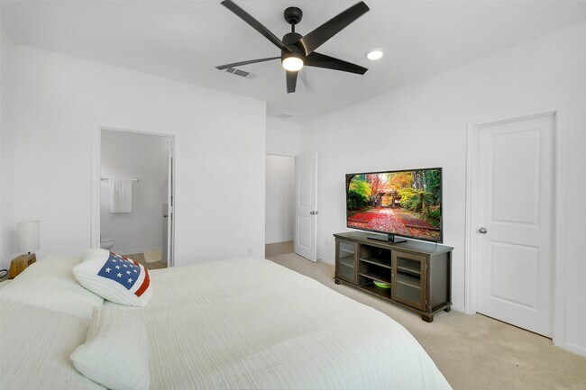 Building Photo - 16910 Elm Grove Road