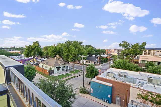 Building Photo - 410 Melba St