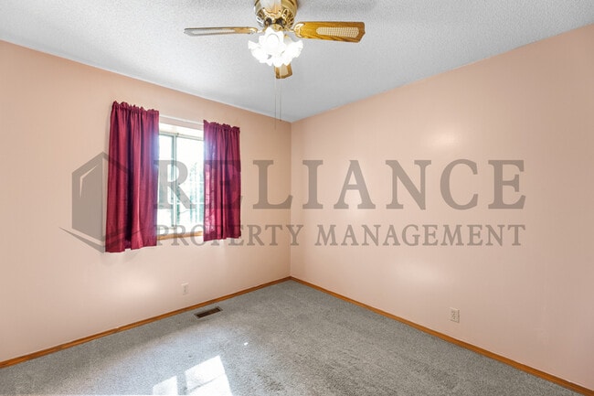 Building Photo - 8502 W Westlawn Cir