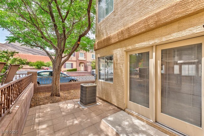 Building Photo - 10439 Zen Ct