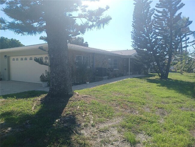 Building Photo - 120 Causeway Blvd