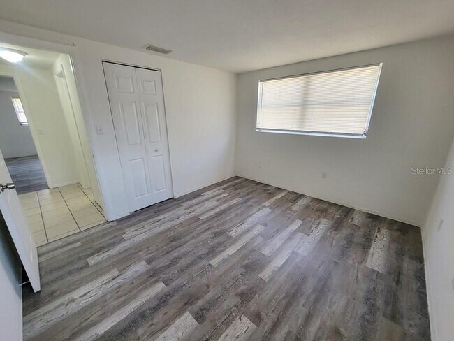 Building Photo - 7920 Pineapple Ln