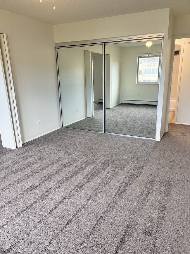 Building Photo - 9655 Center Ave