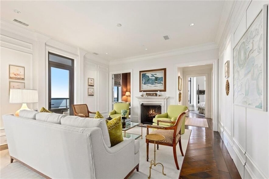 Building Photo - 3376 Peachtree Rd