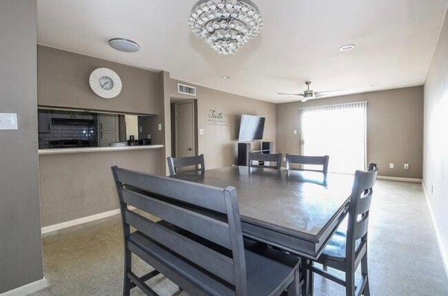 Building Photo - 8529 Hearth Dr