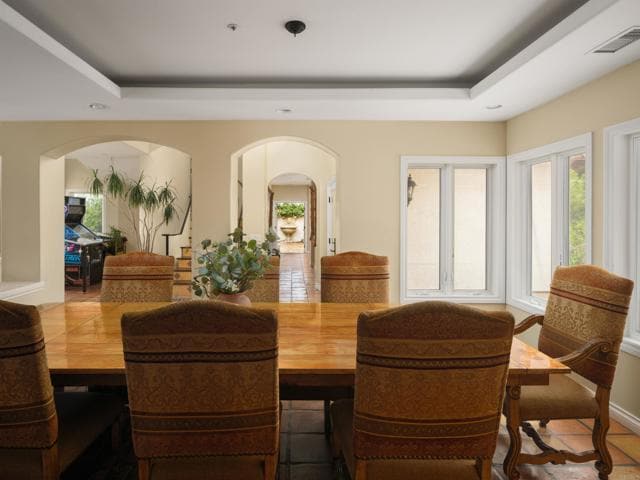 Building Photo - 20784 Fortuna Del Norte