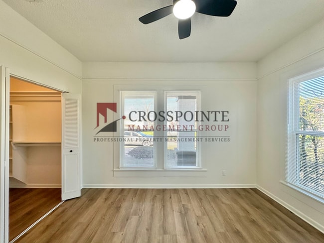 Building Photo - Coming Soon! Remodeled 1 Bedroom 1 Bath in the Heart of Tyler!