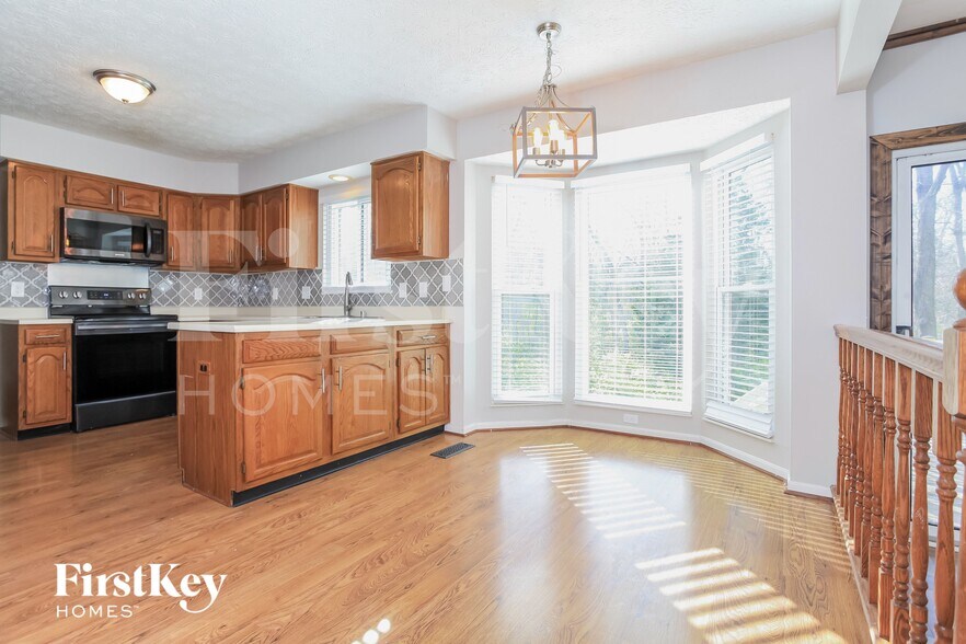 Building Photo - 3072 Hoock Ct