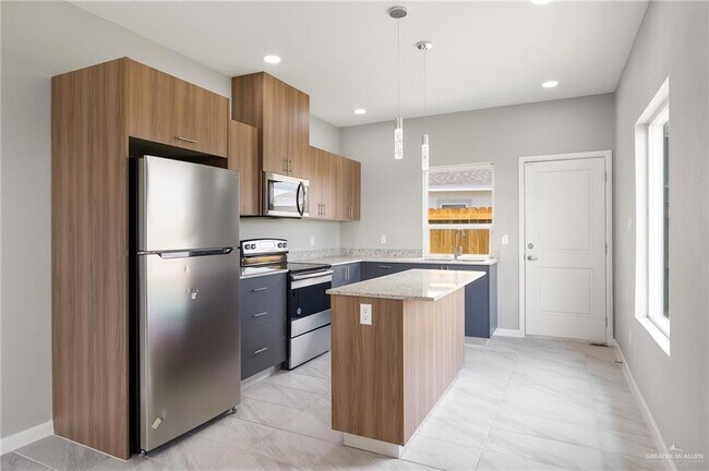 Building Photo - 29 Las Vistas Ln