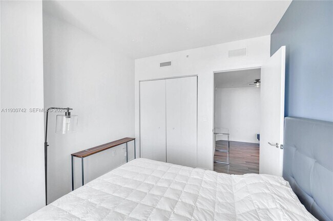 Building Photo - 1300 S Miami Ave