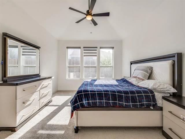 Building Photo - 10482 Great Days Dr