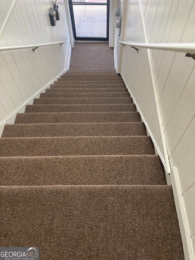 Building Photo - 1529 S Main St