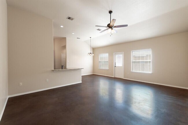 Building Photo - 424 Jack Rabbit Ln