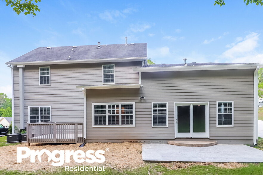 Building Photo - 220 Chesterfield Ct