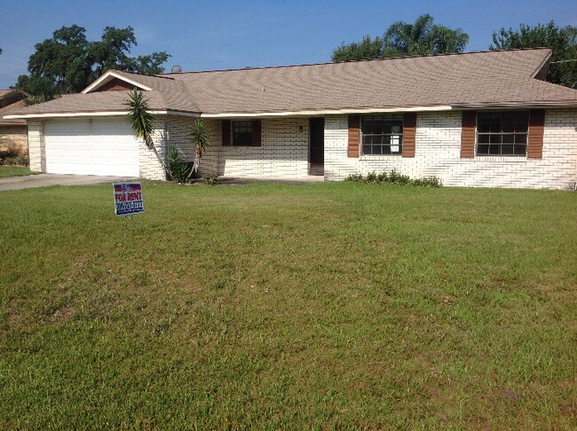 Primary Photo - BEAUTIFUL 3 BEDROOM 2 BATH LOCATED IN PORT...