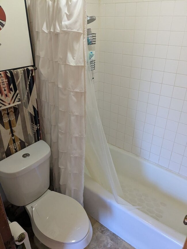 Building Photo - 3 Bed 2 Bath Home - Park Access