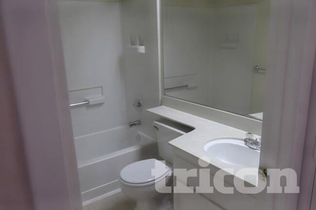 Building Photo - 1085 Quail Valley Run