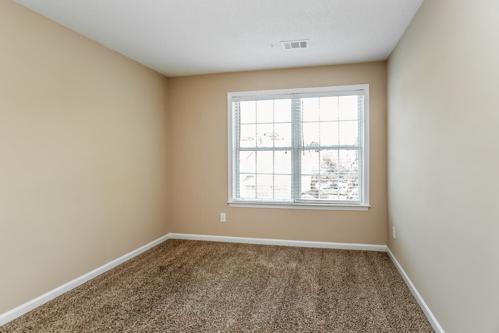 Building Photo - 4645 Valais Ct