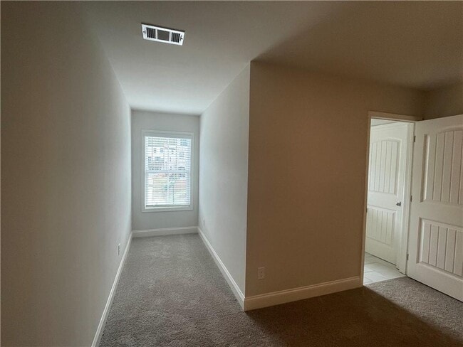 Building Photo - 3483 Monarch Ave