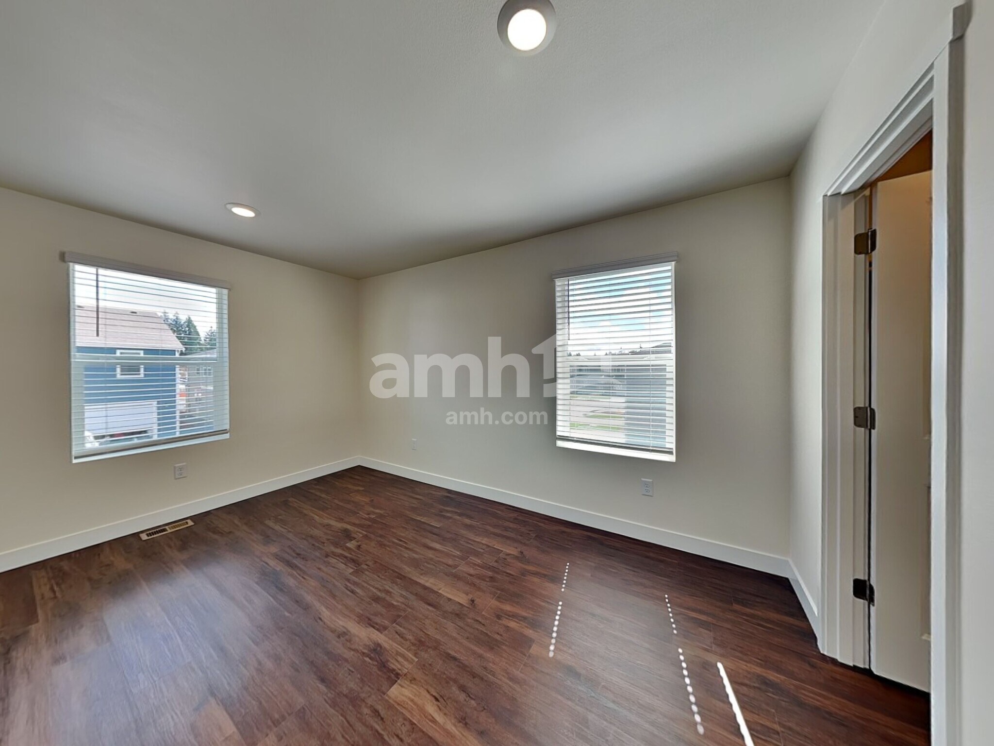 Building Photo - 4739 86th Ave NE