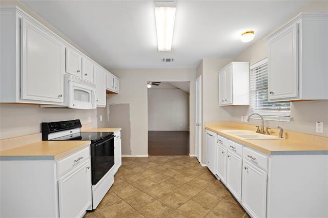 Building Photo - 7025 Snowivy Ct