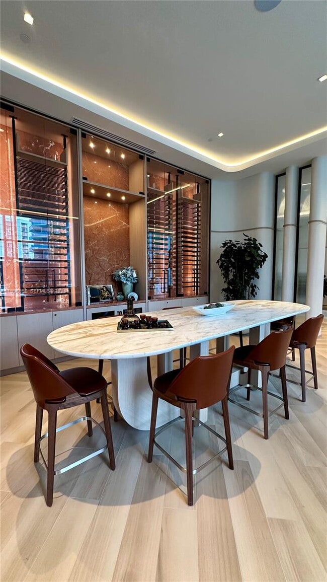 Building Photo - 77 SE 5th St