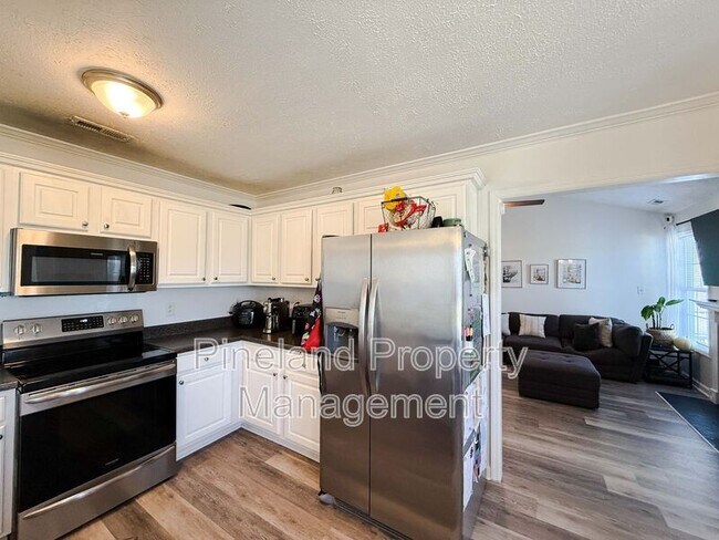 Building Photo - 301 Buckeye Dr