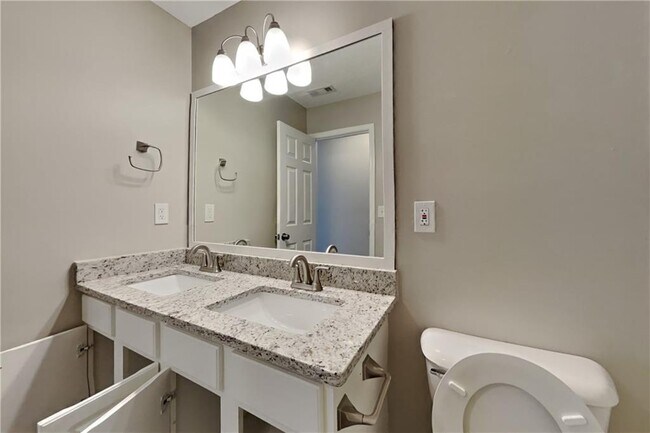 Building Photo - 4174 Glenaire Way NW