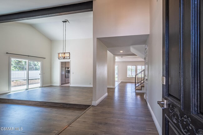 Building Photo - 1696 Shadow Oaks Pl