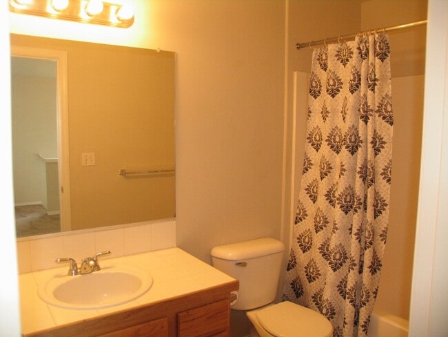 Building Photo - Great home in Aloha