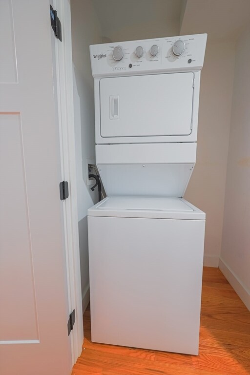 Building Photo - 97 Condor St