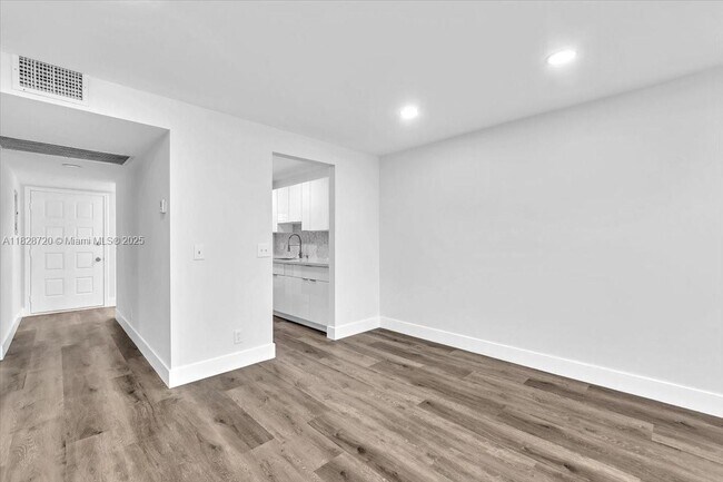 Building Photo - 1201 SW 128th Terrace