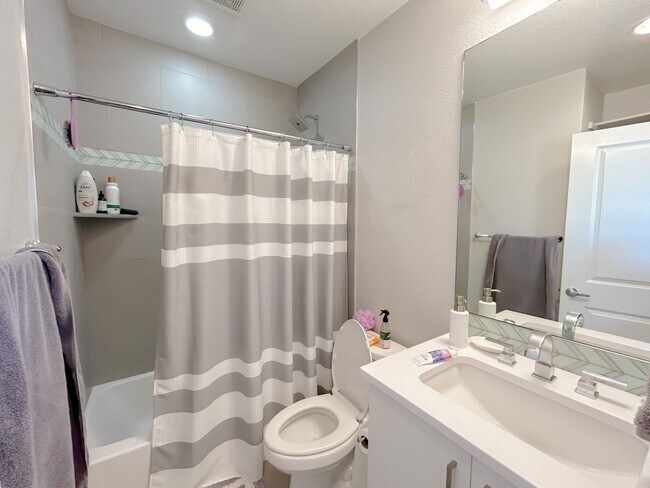 Building Photo - 2233 Eliot St