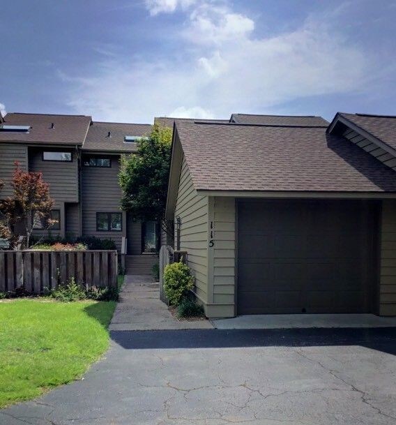 Primary Photo - OLDE POINT VILLAS