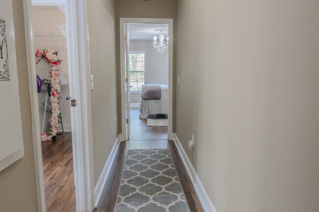 Building Photo - 33721 Spring Dr