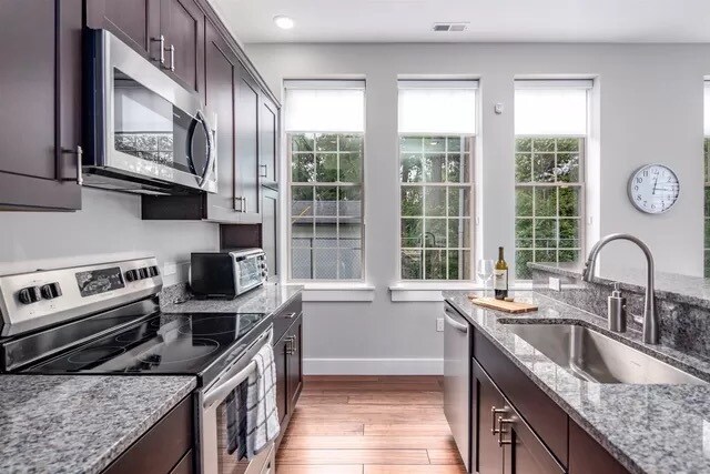 Building Photo - 1017 Keenan Ct