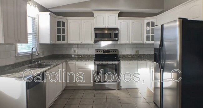 Building Photo - 313 Kilt Ct