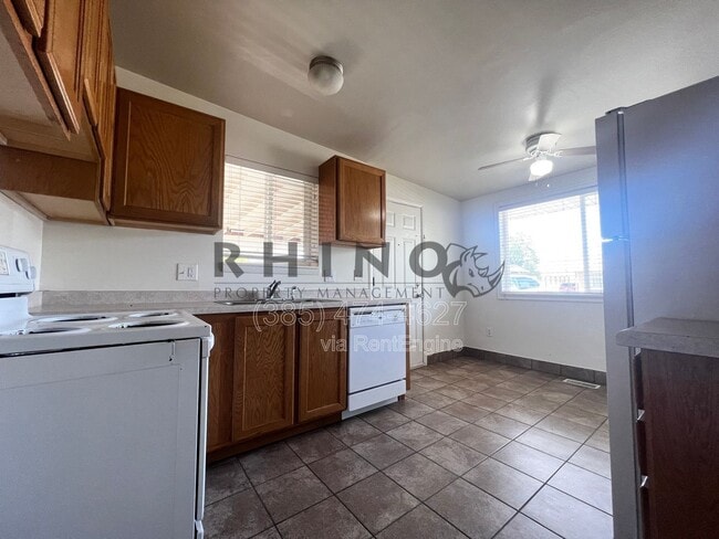 Building Photo - 43 S 300 W