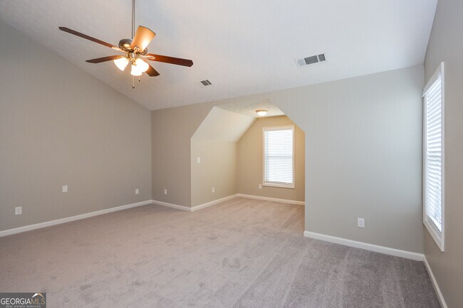 Building Photo - 5506 Walnut Ln