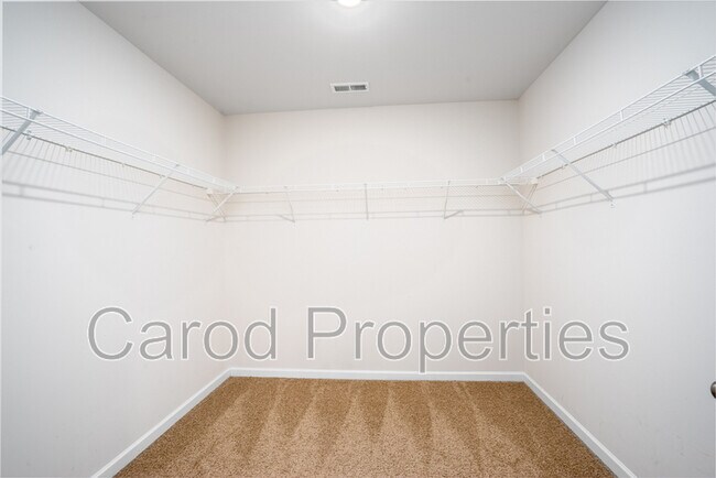 Building Photo - 5015 Concho Rd