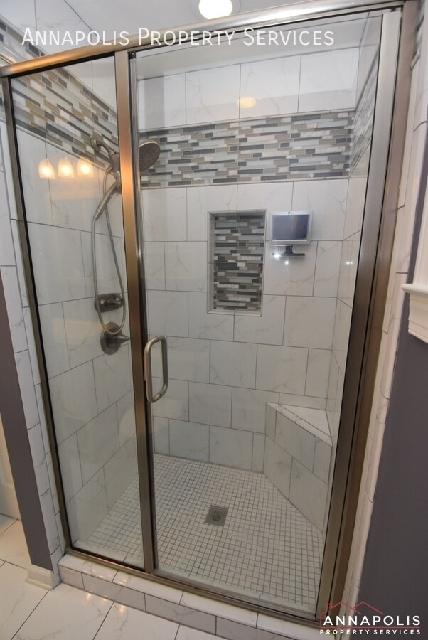 Building Photo - 364 Ellenham Ct
