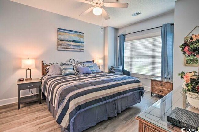 Building Photo - 4864 Carnation Cir