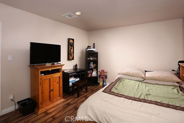 Building Photo - 3720 Broadlawn Dr