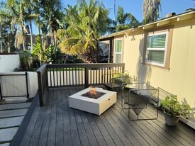 Building Photo - 4649 W Point Loma Blvd